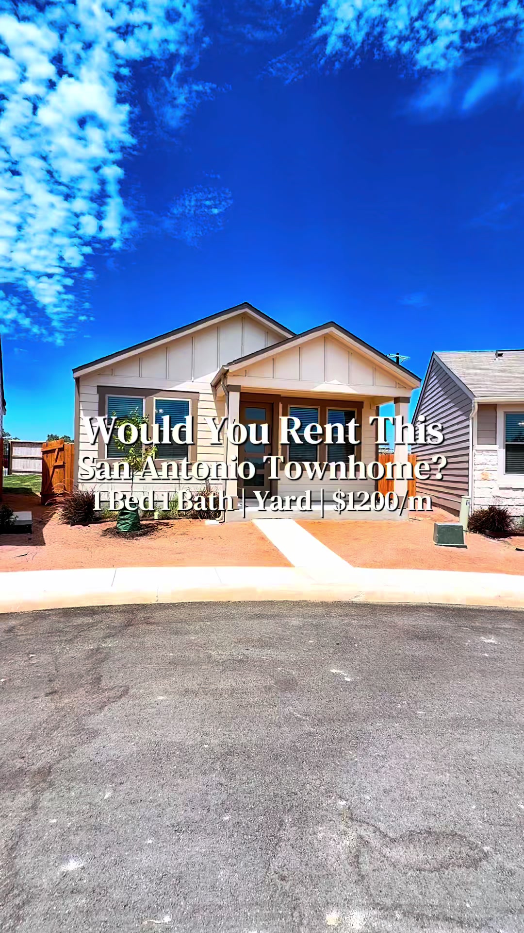 Looking for a townhome to rent with a LARGE yard⁉️ walkthrough